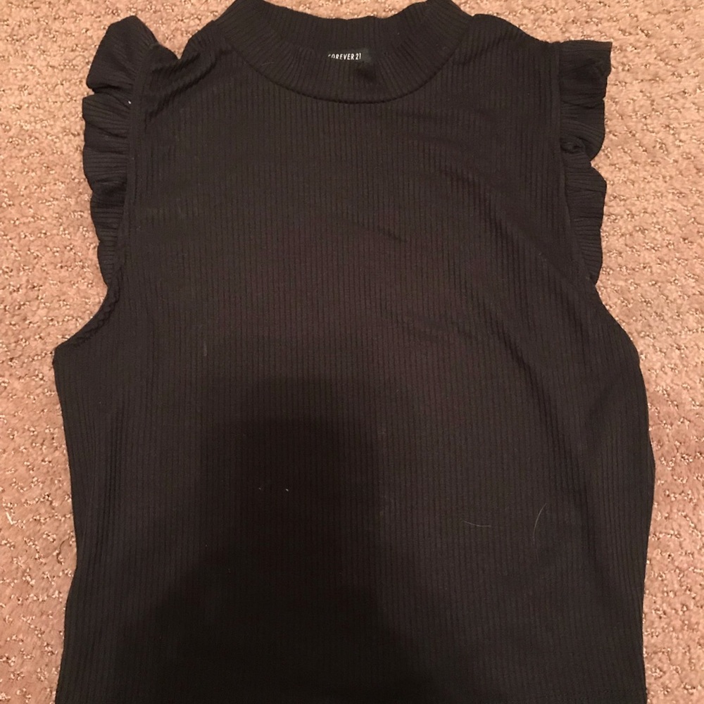 Forever 21 Ruffle black tank ❤️